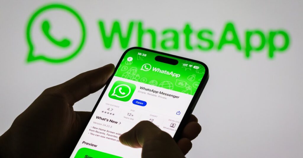 Why Iran Is Urging Residents to Delete WhatsApp