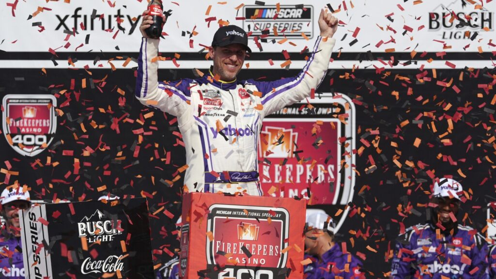 Denny Hamlin gets his 3rd Cup Series win of season at Michigan