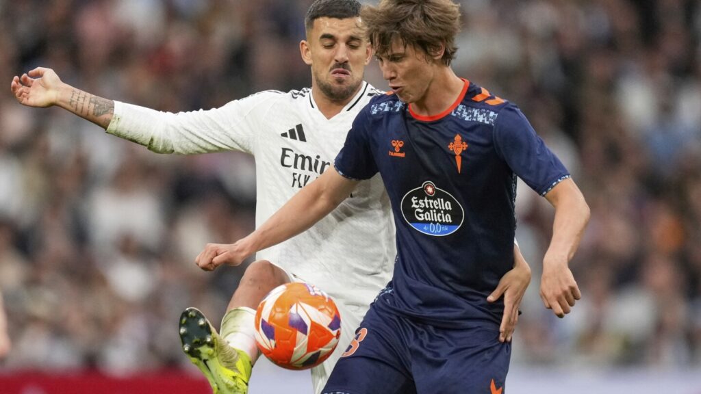 Wolves sign attacking midfielder Fer Lopez from Celta Vigo on 5-year contract