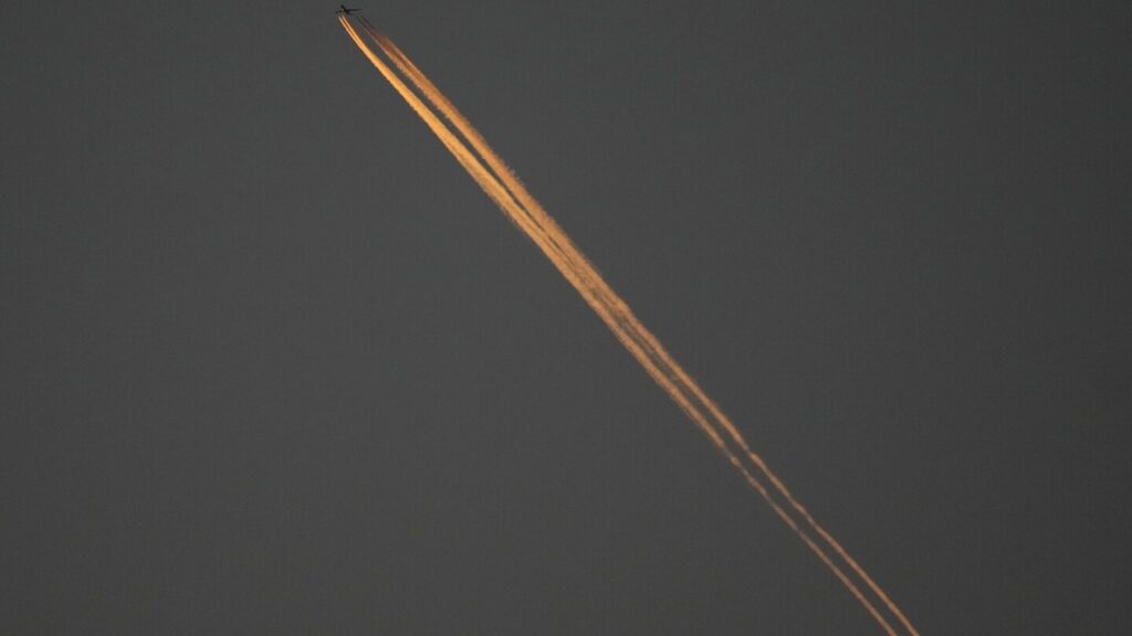 Unsubstantiated ‘chemtrail’ conspiracy theories lead to legislation proposed in US statehouses