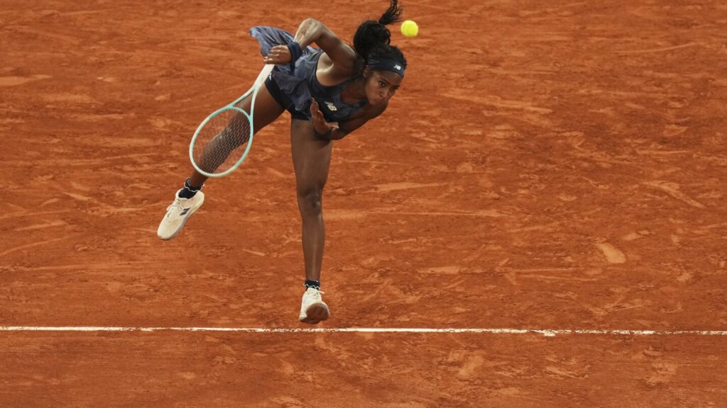 Coco Gauff, Aryna Sabalenka meet for French Open title