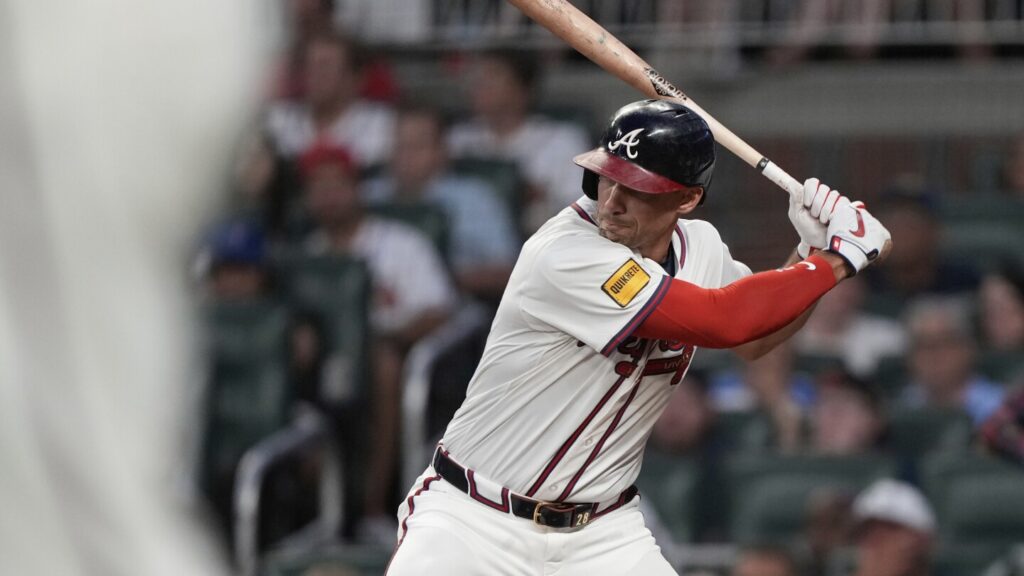 Riley’s sacrifice fly in 10th inning caps Braves’ comeback for 5-4 win over Mets