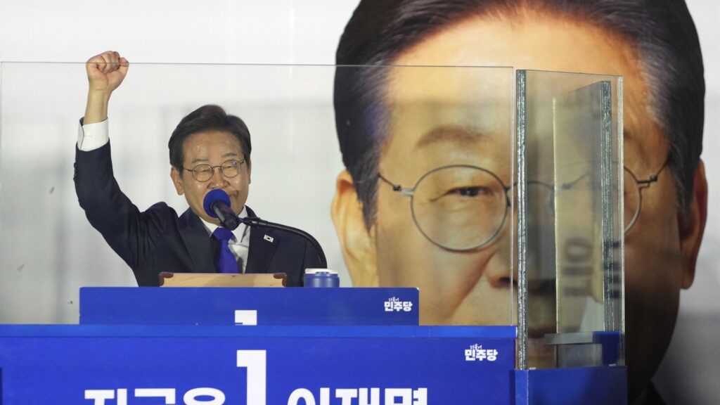 South Korea election: Exit poll shows liberal candidate Lee forecast to win