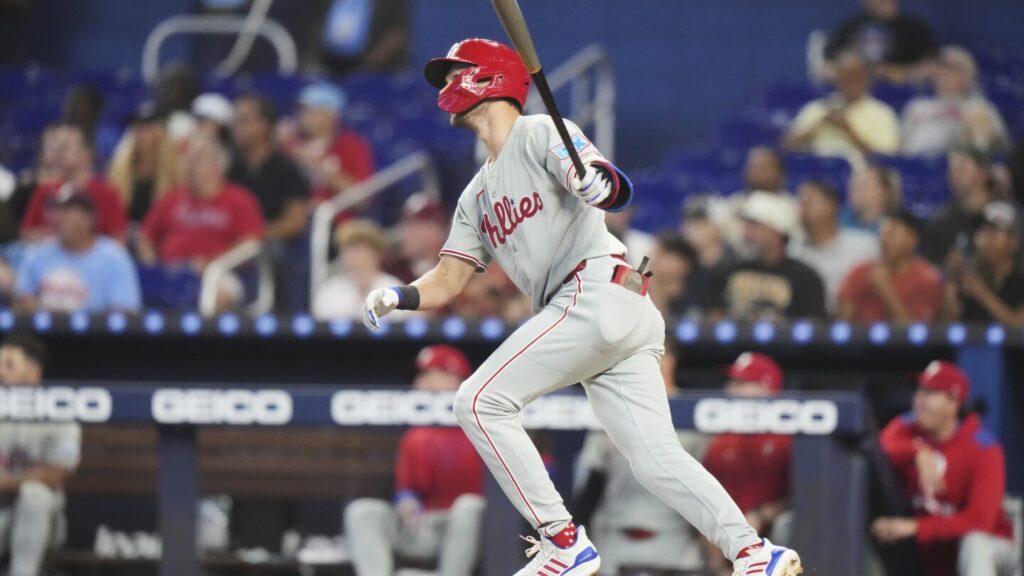 Trea Turner hits leadoff homer to help Phillies to a 5-2 win over the Marlins