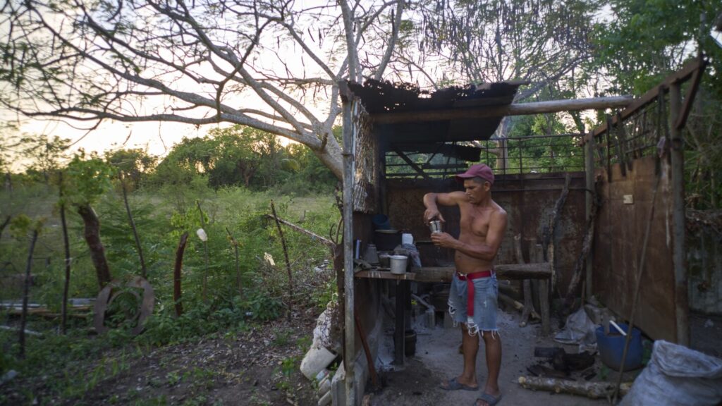 Power outages and gas shortages force Cubans to improvise daily life