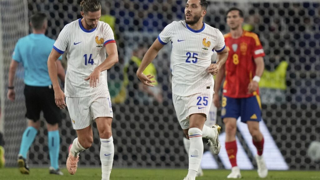 Man City signs France playmaker Cherki to usher in start of post-De Bruyne era