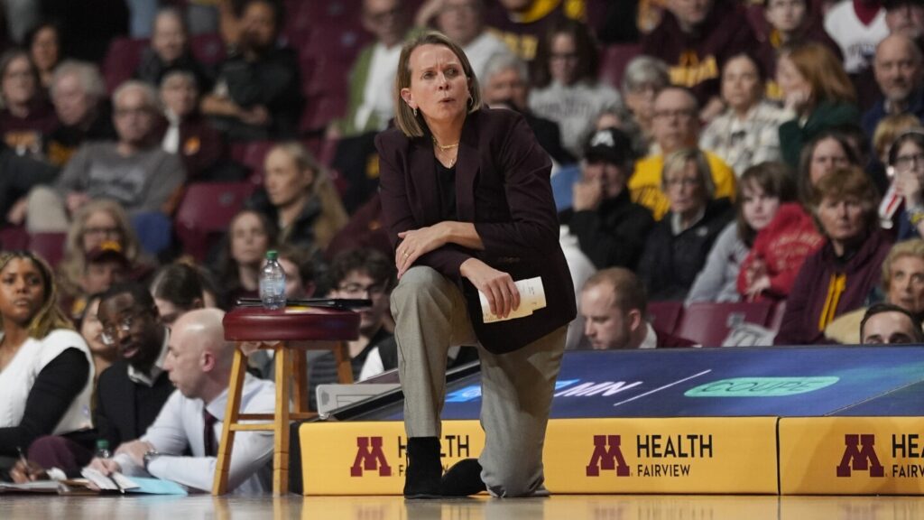 Minnesota women’s coach Dawn Plitzuweit gets 2-year contract extension with raise