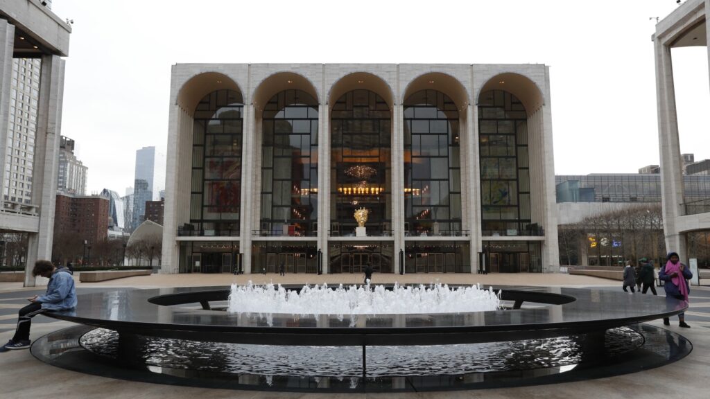 Met singers’ union gets 5% increase partly funded by M appropriation from New York state