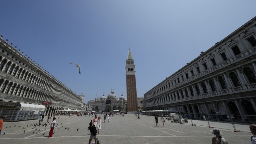 Jeff Bezos, Lauren Sanchez to spotlight Venice’s artisanal heritage during nuptials
