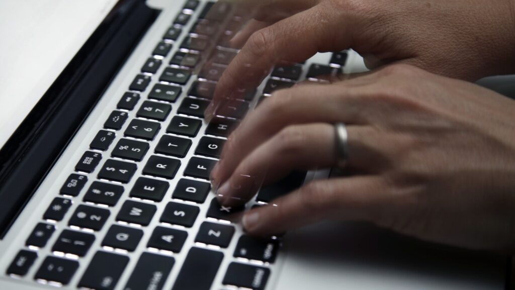 Billions of login credentials from Google, Facebook, Apple and other platforms have been leaked