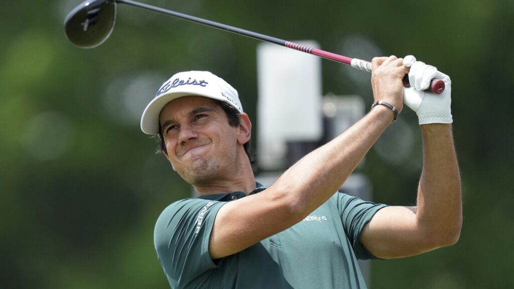 Matteo Manassero and Ryan Fox share the 3rd-round lead in the RBC Canadian Open