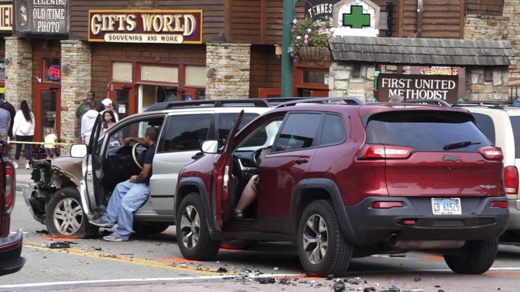 Crash on pedestrian-heavy main strip in Tennessee tourist town of Gatlinburg injures 7
