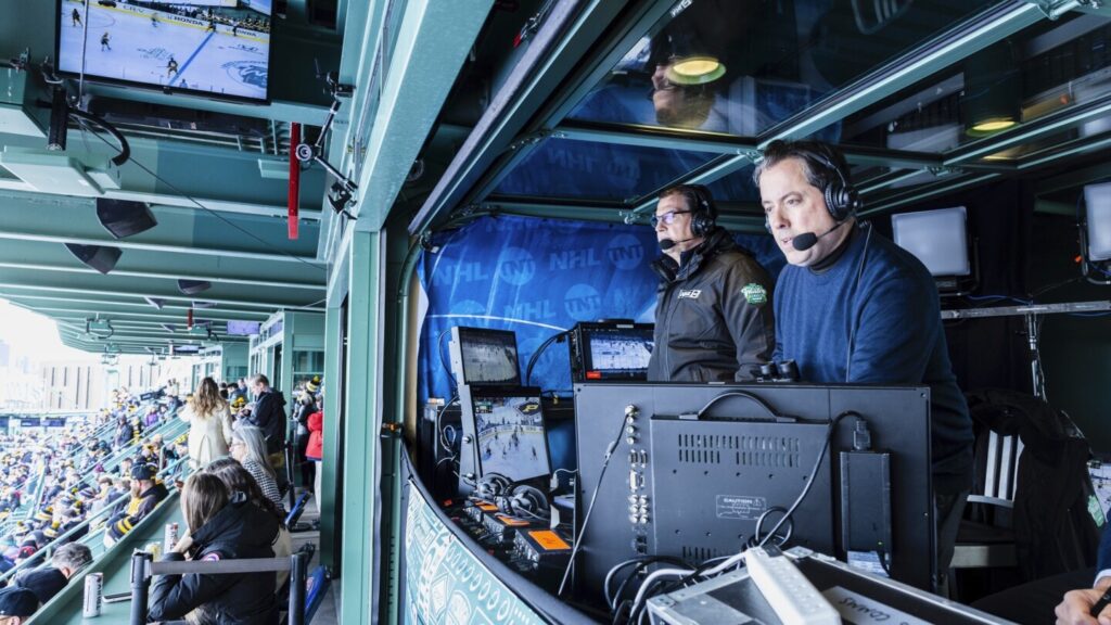 TNT’s Kenny Albert wraps up a memorable 9-month stretch with the Stanley Cup Final