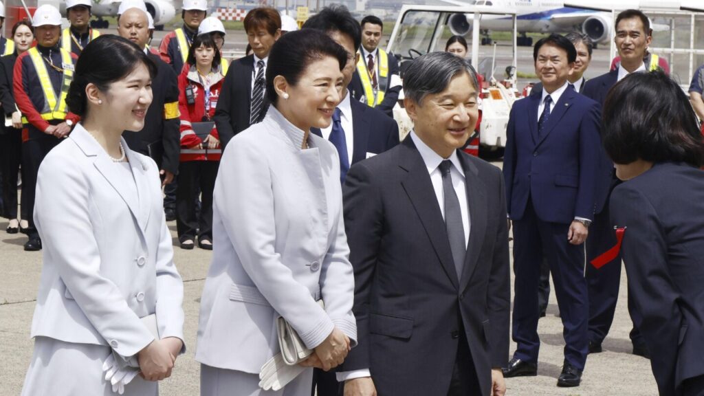 Japan’s emperor prays for the Okinawa war dead 80 years since the battle