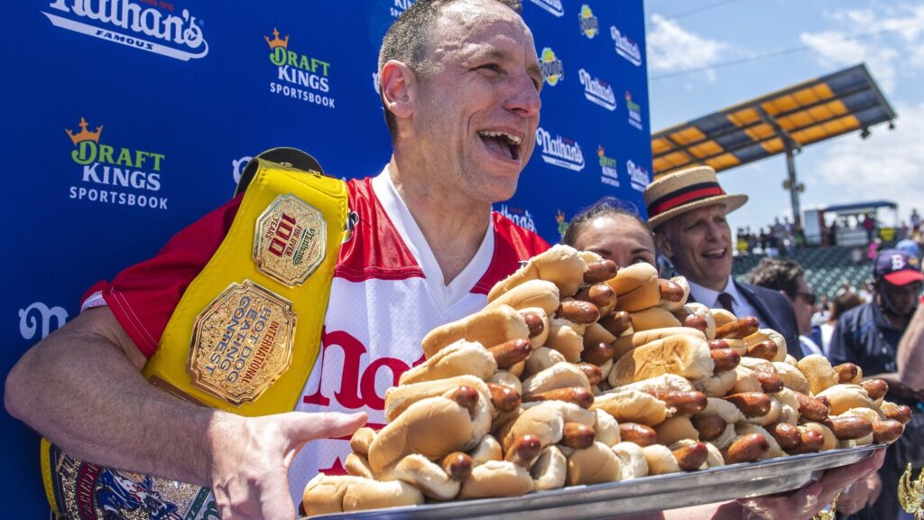 Joey ‘Jaws’ Chestnut to return to Coney Island hotdog eating contest after contract dispute