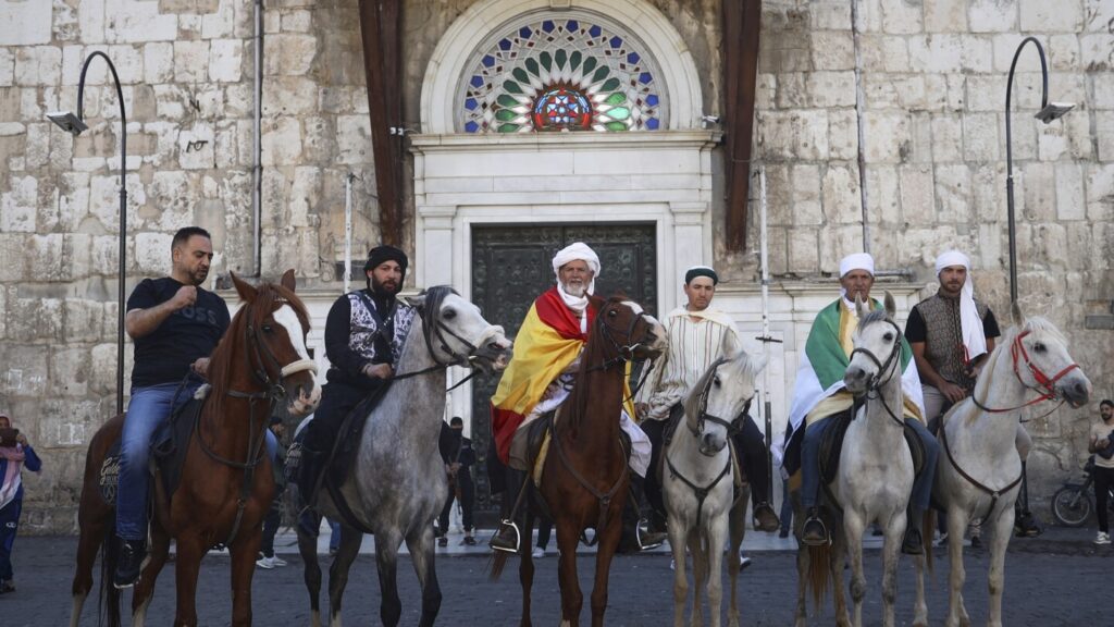 Traveling to the Hajj on horseback, Spanish Muslims ride ancient path to Mecca