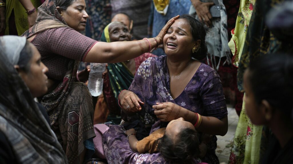 Modi meets the lone survivor of the Air India plane crash