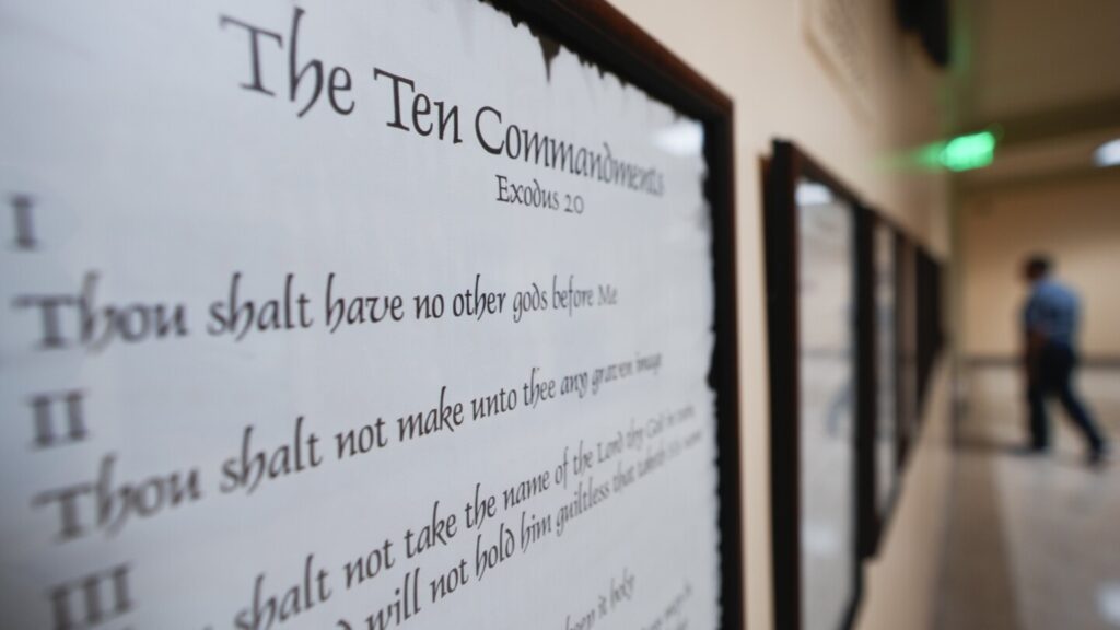 Court blocks Louisiana law requiring schools to post Ten Commandments