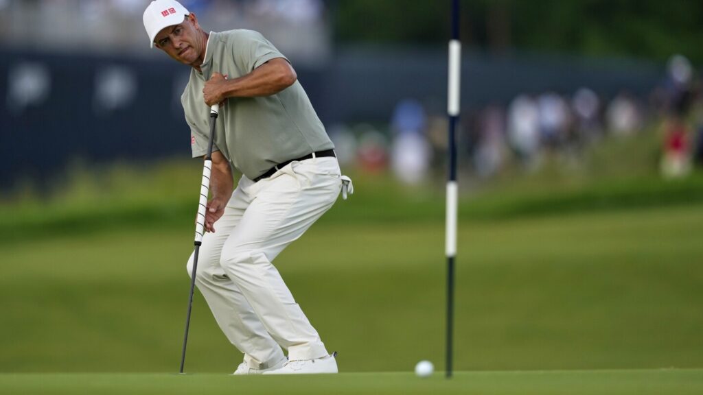 At US Open, Adam Scott turns back the clock and climbs within a shot of the lead
