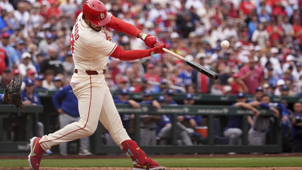 Nolan Arenado lifts Cardinals over Dodgers 2-1