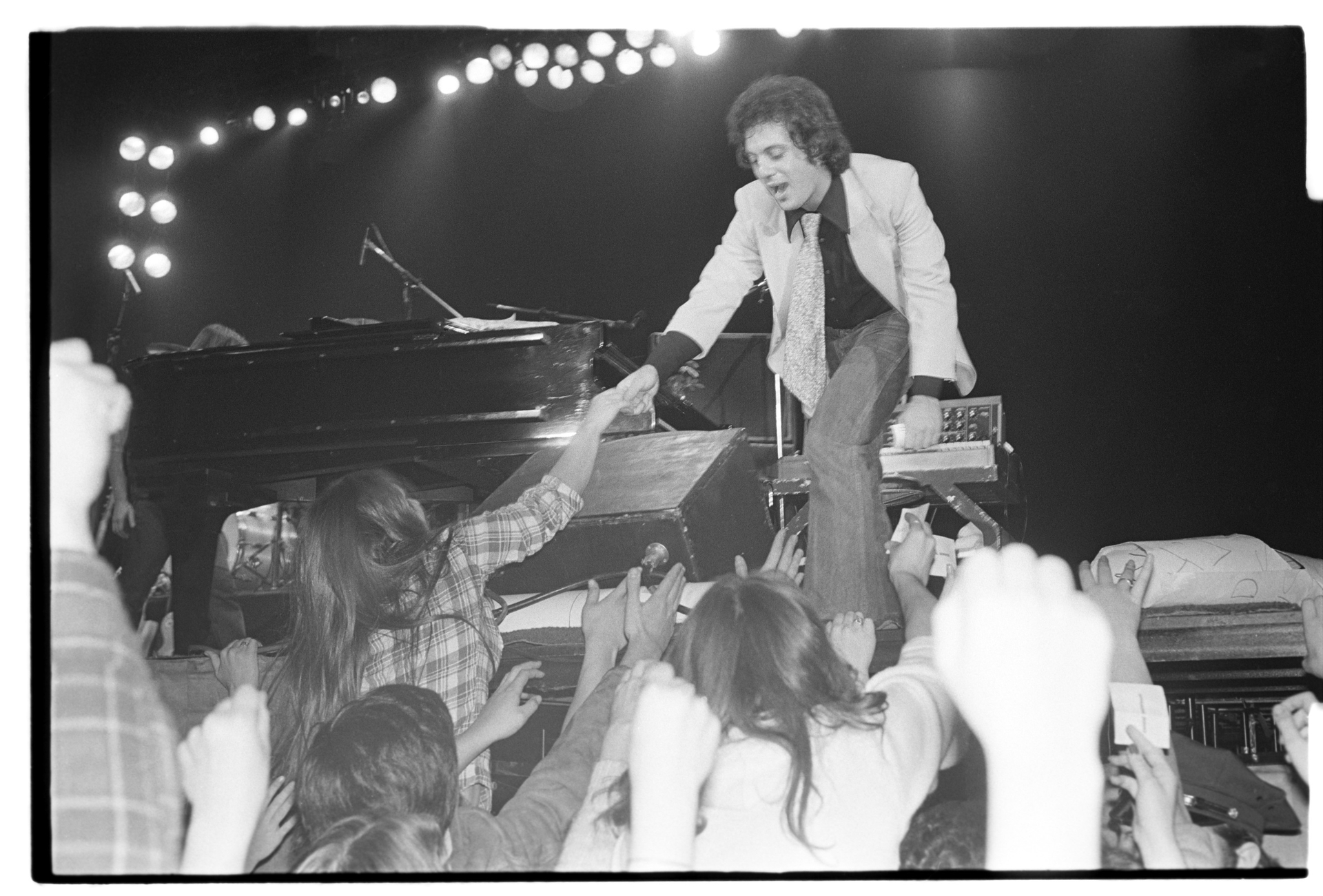 Billy Joel in concert, 1977