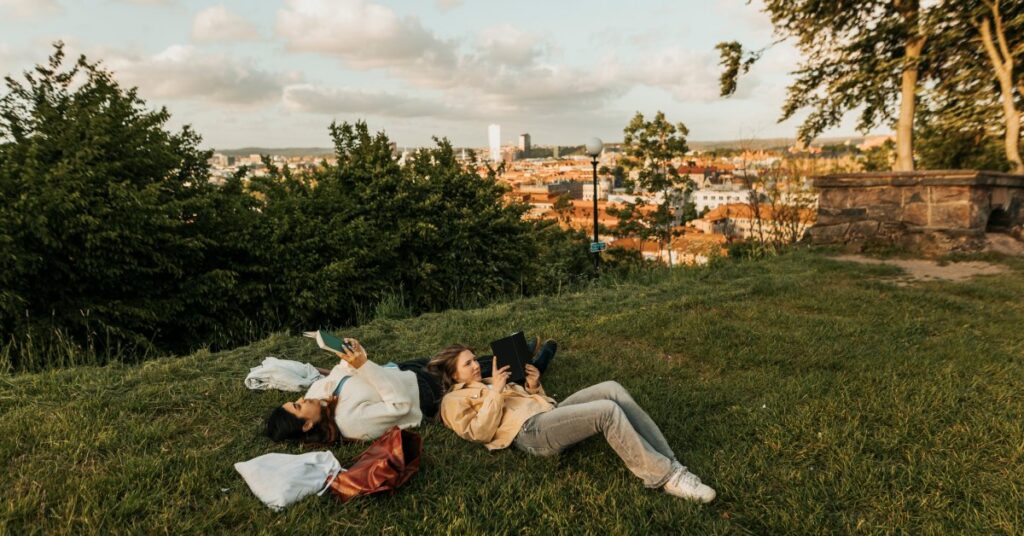 The Benefits of Reading Two Books at Once