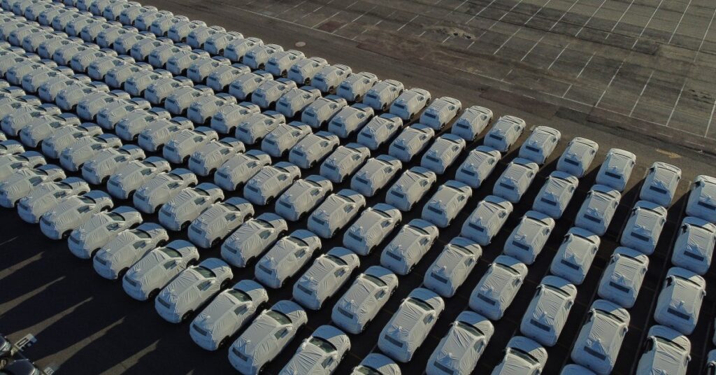 The World Needs China’s Climate Tech. That’s the Dilemma