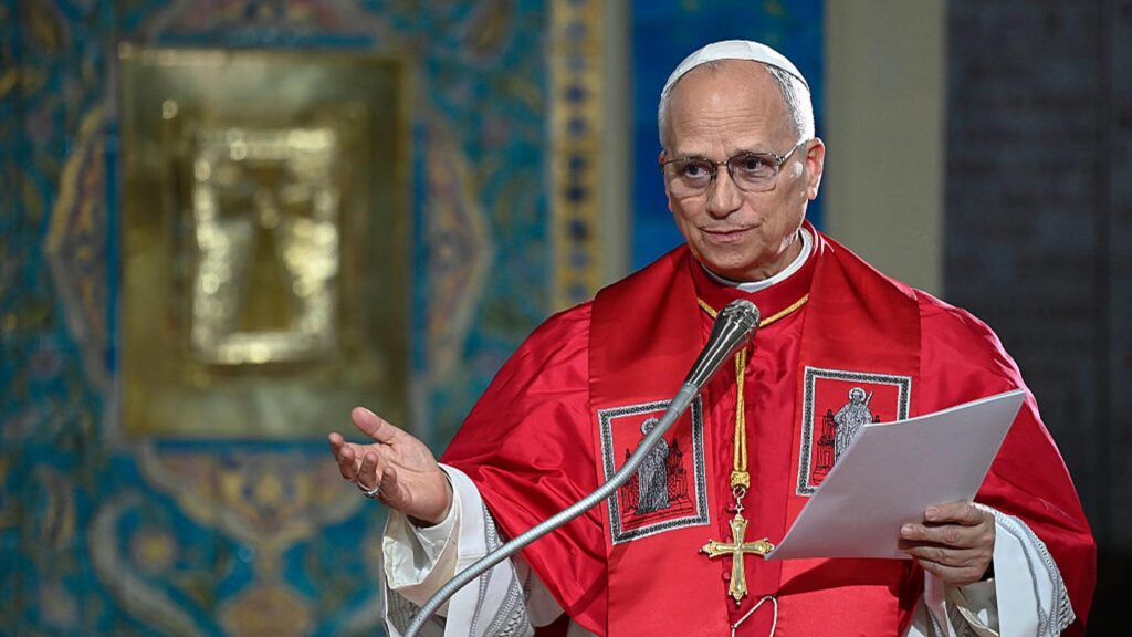 Catholic Leaders Condemn Trump for Attack on Pope Leo