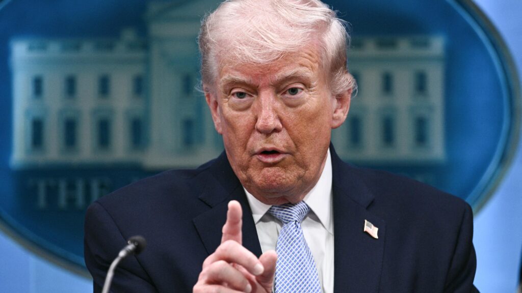 Trump Accuses Iran of ‘Total Violation’ as Strait of Hormuz Remains Shut