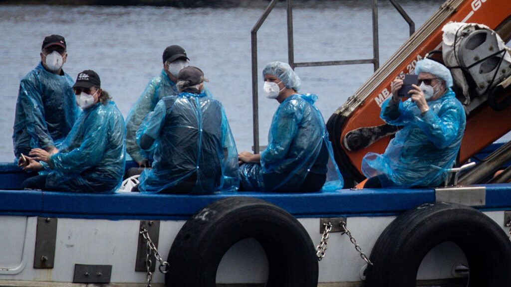 First Hantavirus Cruise Ship Passengers Arrive in Home Countries