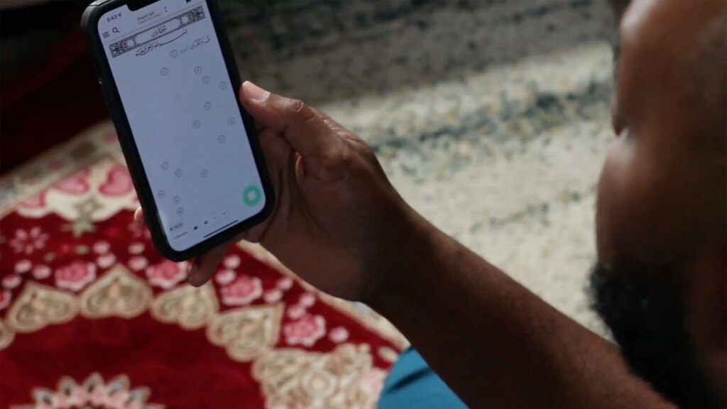 AI Tools Are Transforming Muslim Worship