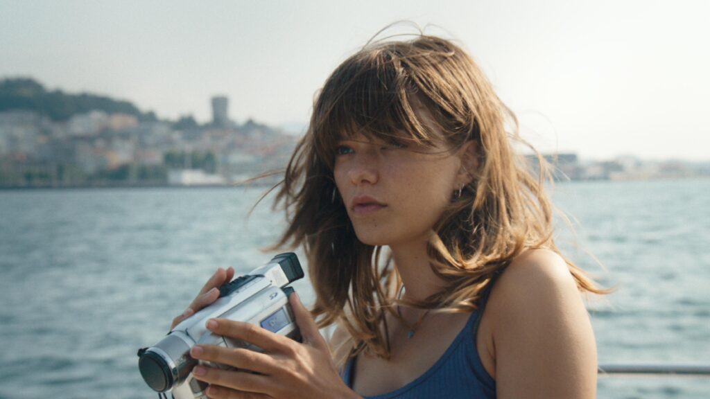 A Woman Searches for Lost Parents in the Restorative ‘Roméria’