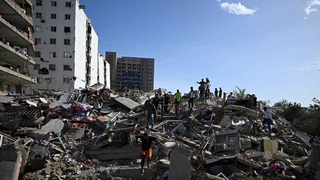 Photos Show the Destruction in Venezuela From Twin Earthquakes