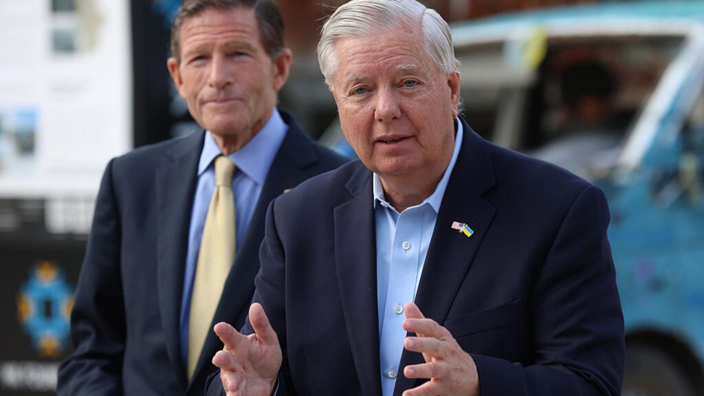 Graham’s Russia Bill Would Give Trump New Tariff Powers