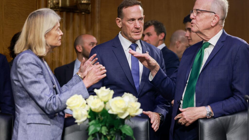 3 Republicans Break Ranks in Attempt to Limit Trump’s Iran War Powers