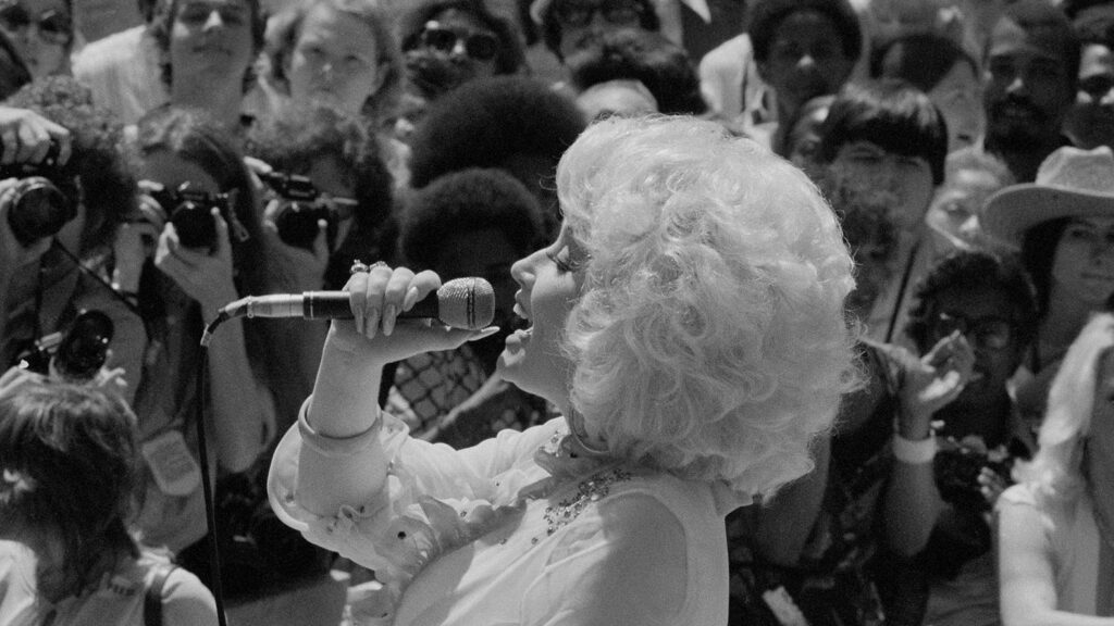 Dolly Parton Loved Us All, Darlin'