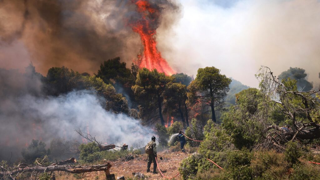 Raging Wildfires Enfulf Greece After Fatal Helicopter Crash