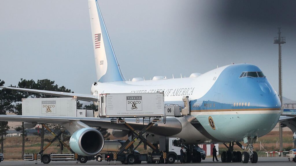 Why Trump’s Secret Flight Was Extraordinary by Presidential Standards Why Trump’s Secret Flight Was Extraordinary by Presidential Standards