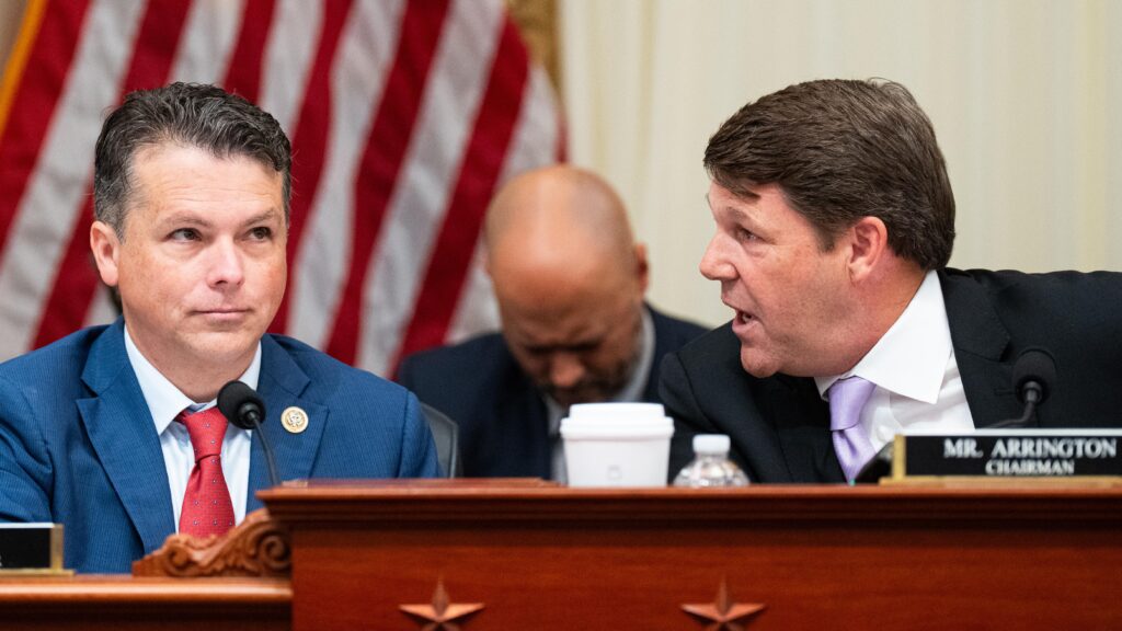 Democrat Aims to Work With Trump to Kill Debt Ceiling in 2027