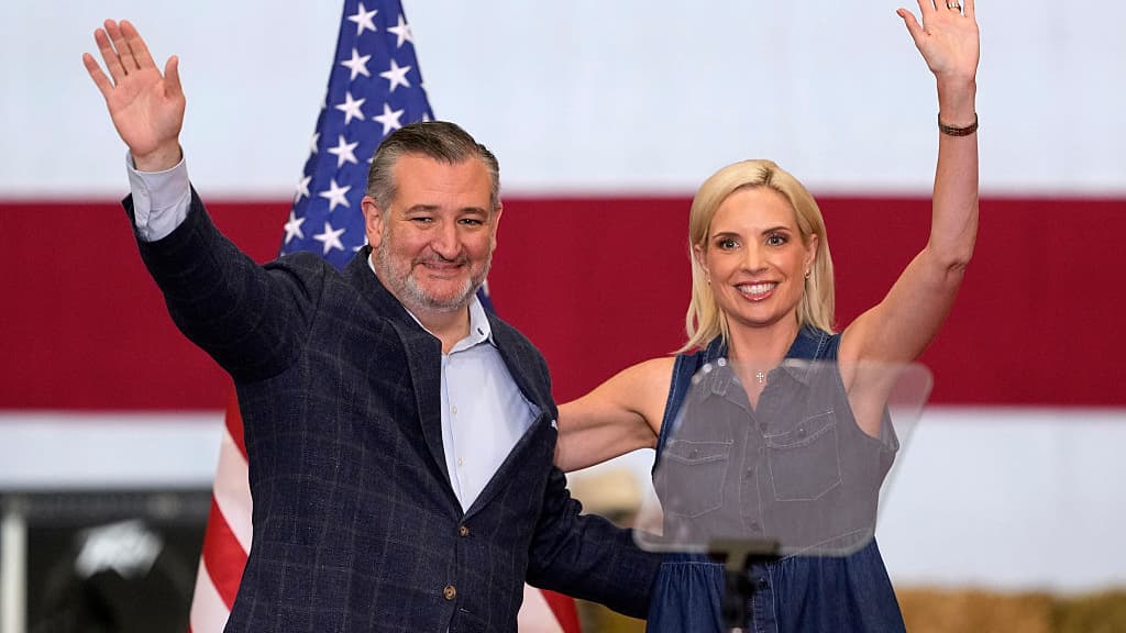 Republican Panic Sets In Over Prospects of a Massive Blue Wave Republican Panic Sets In Over Prospects of a Massive Blue Wave