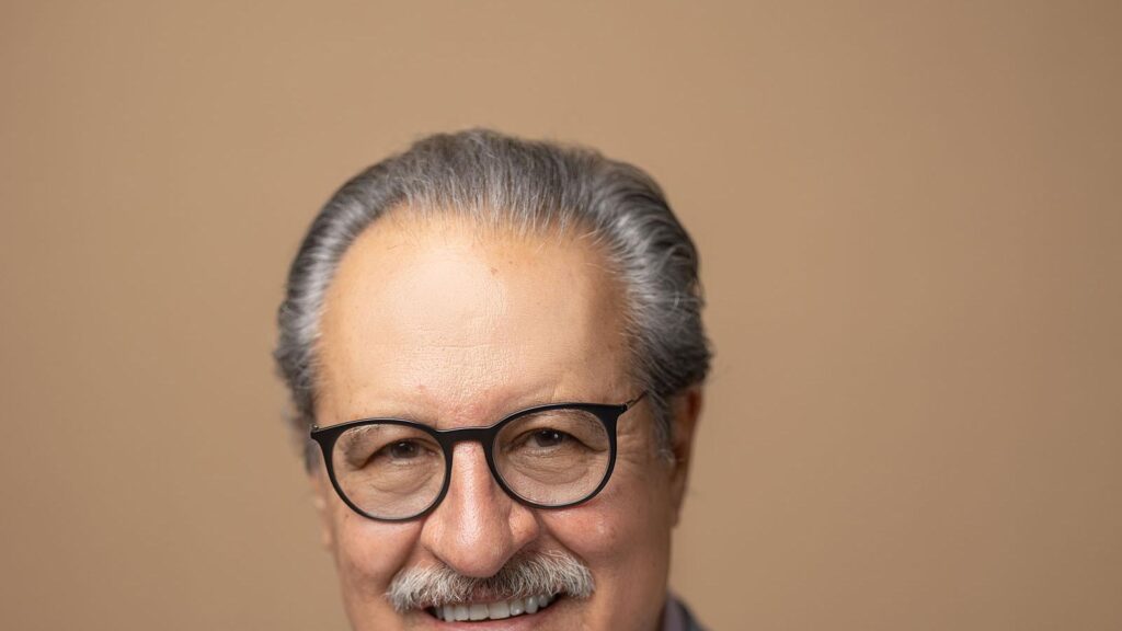 How Cástulo de la Rocha Built an Affordable Health Care Empire